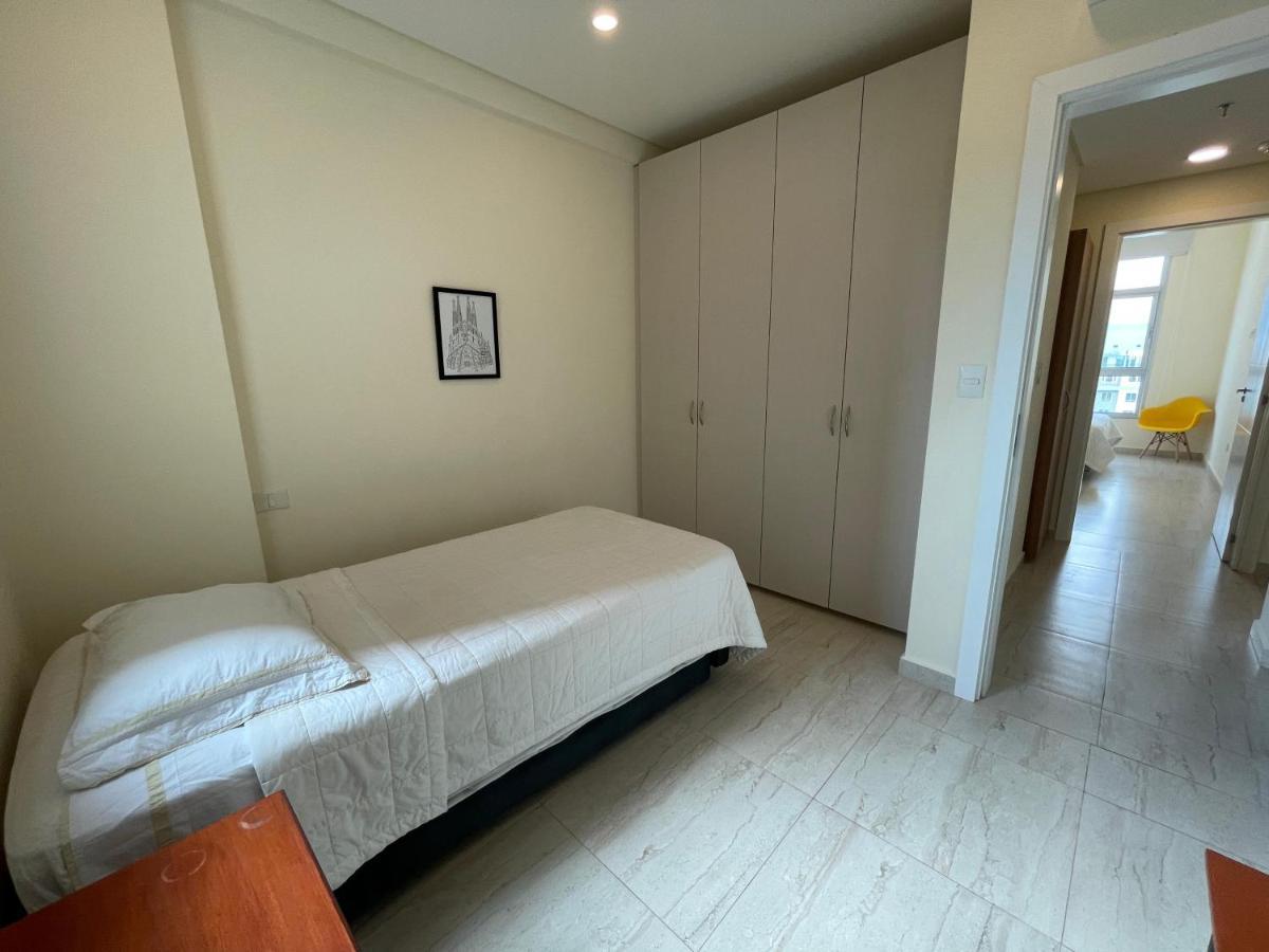 Villa Morra, A Pasos De Los Shoppings! 亚松森 外观 照片